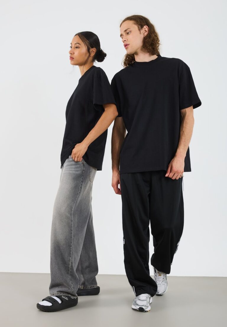 TSHIRT OUTFIT UNISEX Nera M